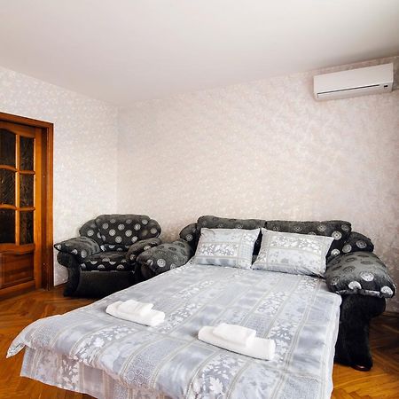 Rooms For Rent In The Mayakovskogo Minsk Exterior photo